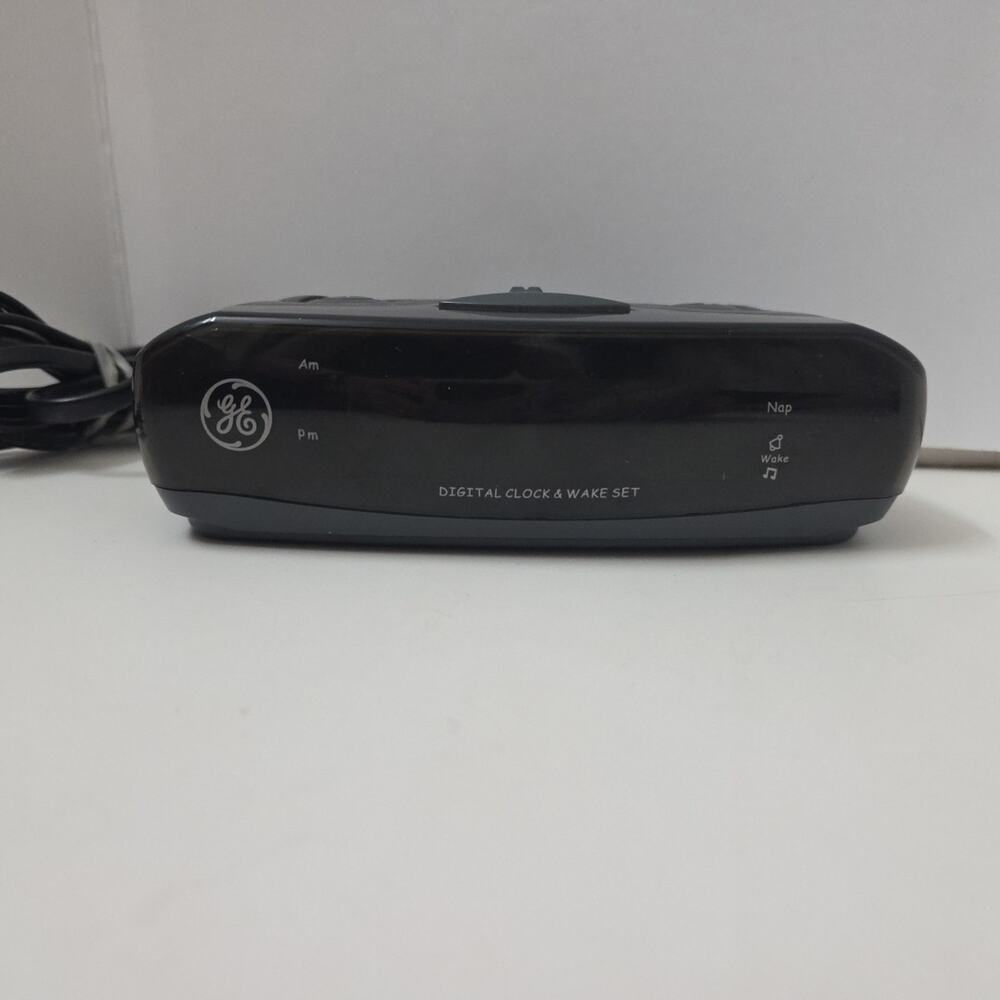 GE AM/FM Clock Radio Alarm Digital Clock and Wake Set 7-4837A- Tested - Picture 7 of 7